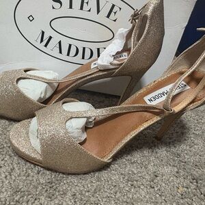 Steve Madden Gold Glitter Women's Heels 10